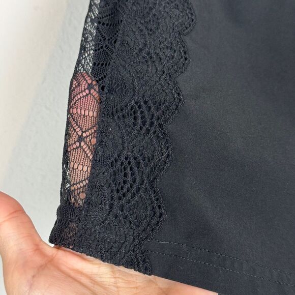 Fabletics Black Cynthia Lace Side Athletic Shorts XS - Picture 2 of 7